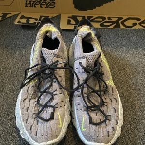 Nike Space Hippie 04